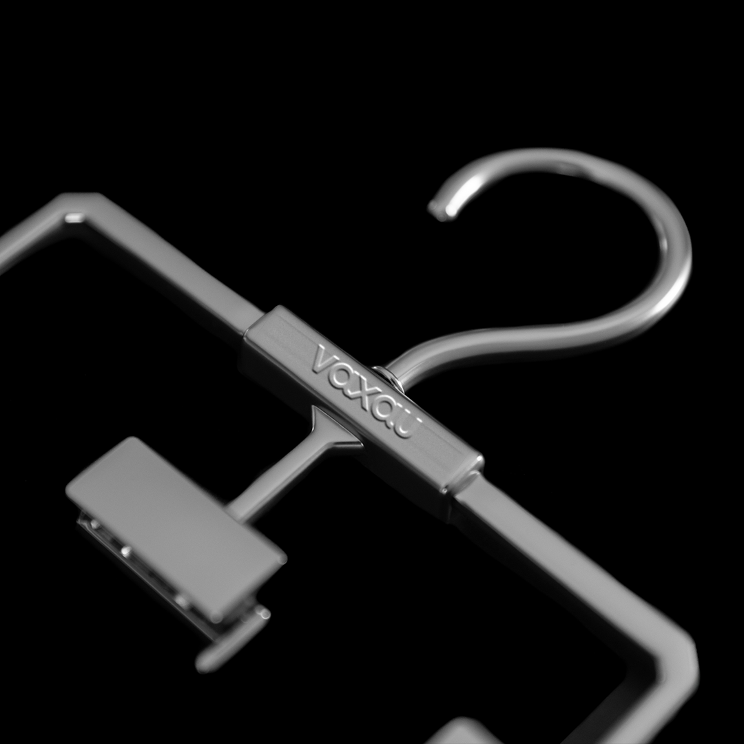 THE TRIO HANGER